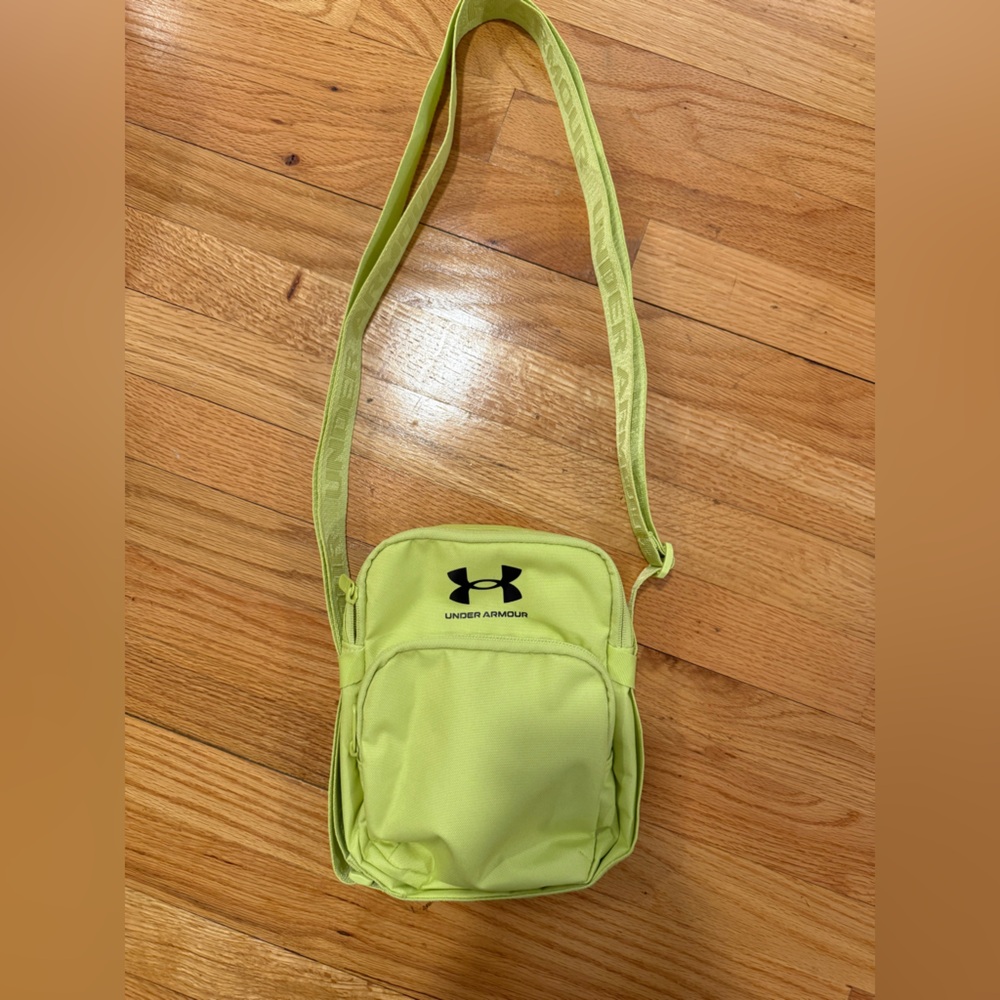 Under Armour Green Crossbody Bag Lightweight Athletic Design